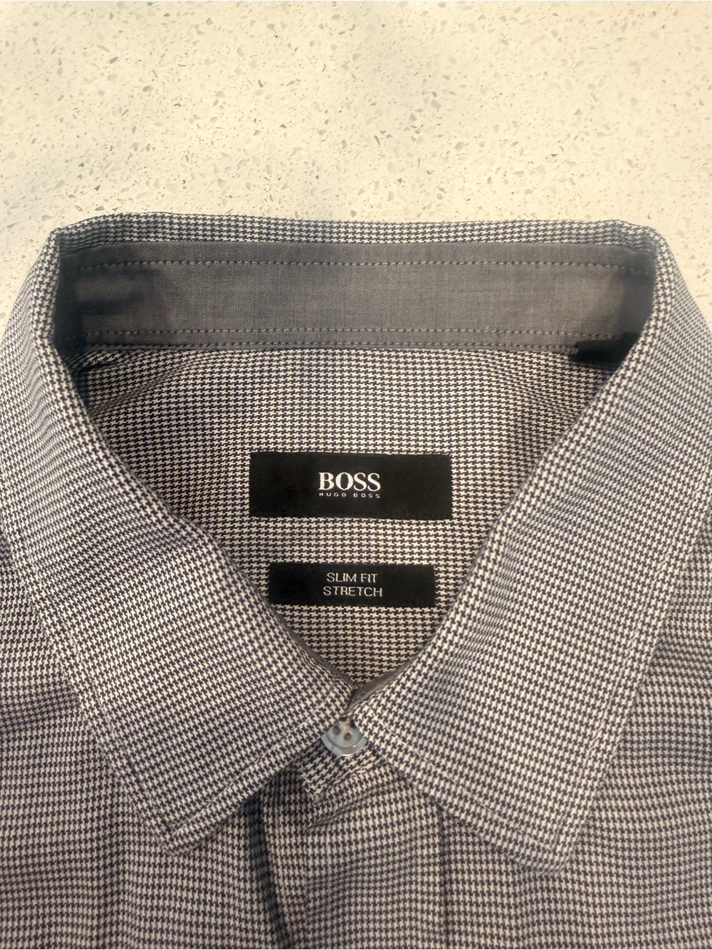 BOSS Hugo Boss Men’s L Slim Fit Stretch Houndstooth Micro Check Dress Shirt
